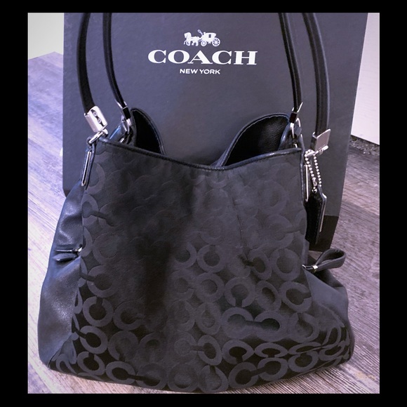 Coach Handbags - Coach Purse